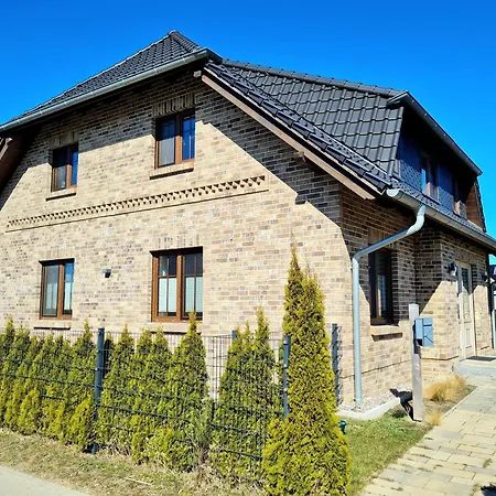 Haus Anita * Middelhagen